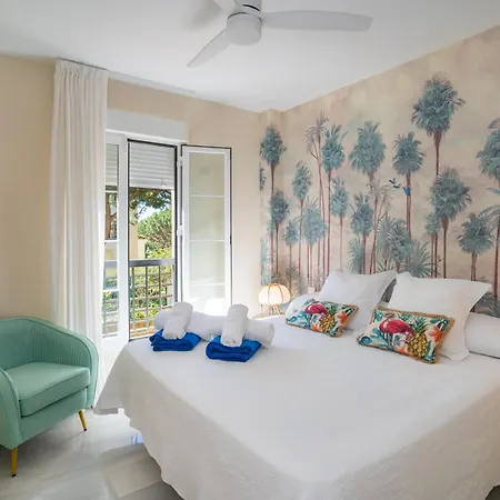 Holidays & Limones De Genova ,150 M Playa Elviria