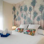 Holidays & Limones De Genova ,150 M Playa Elviria *