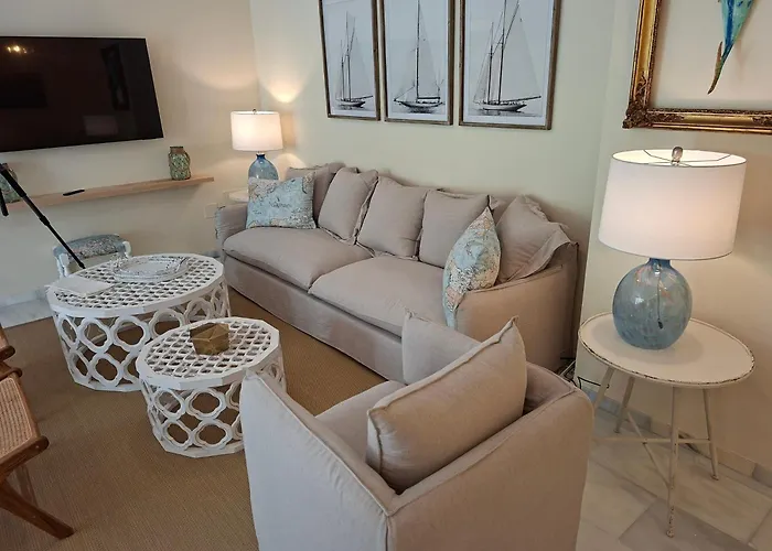 Daire Limones De Genova ,150 M Playa Elviria Marbella
